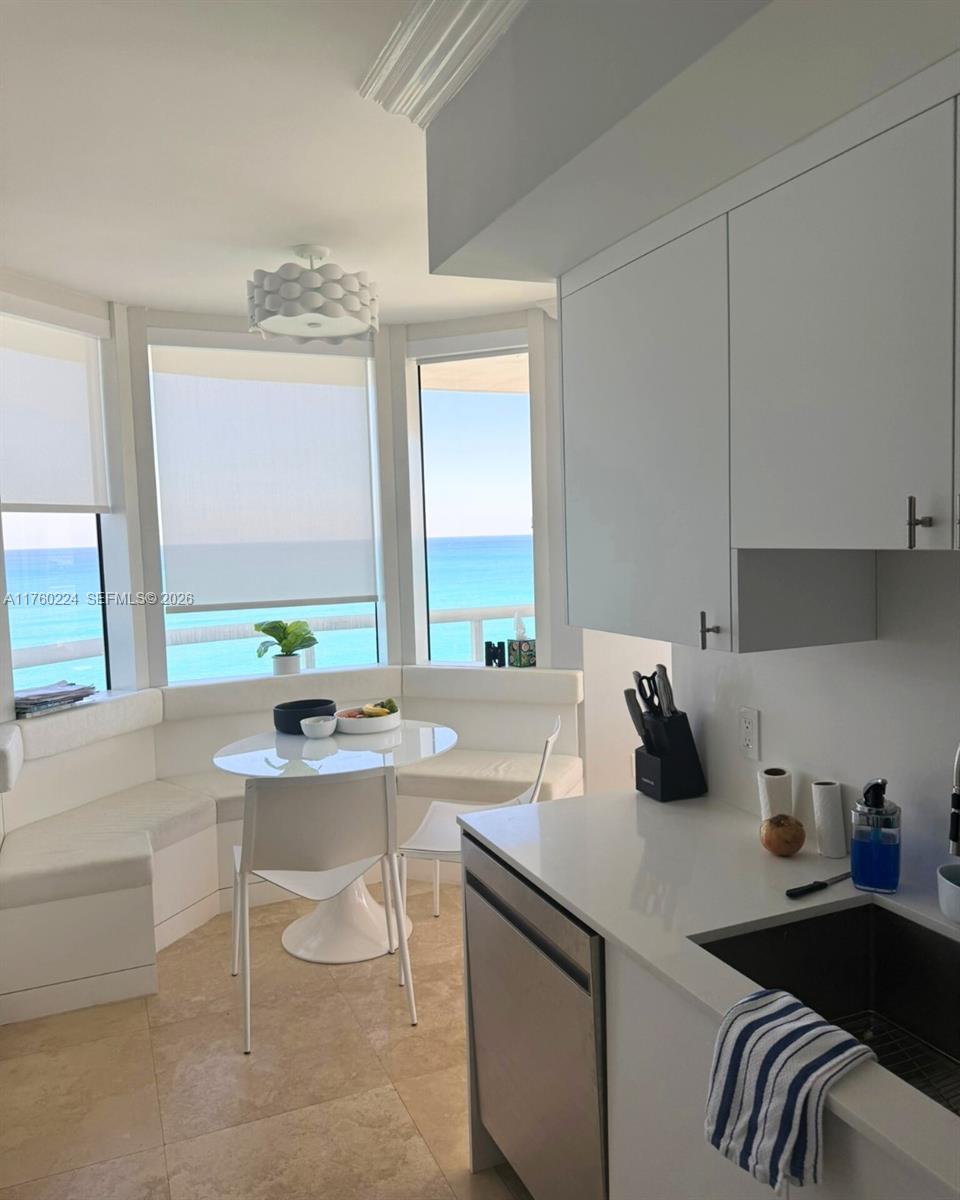 6365 Collins Ave # 1903