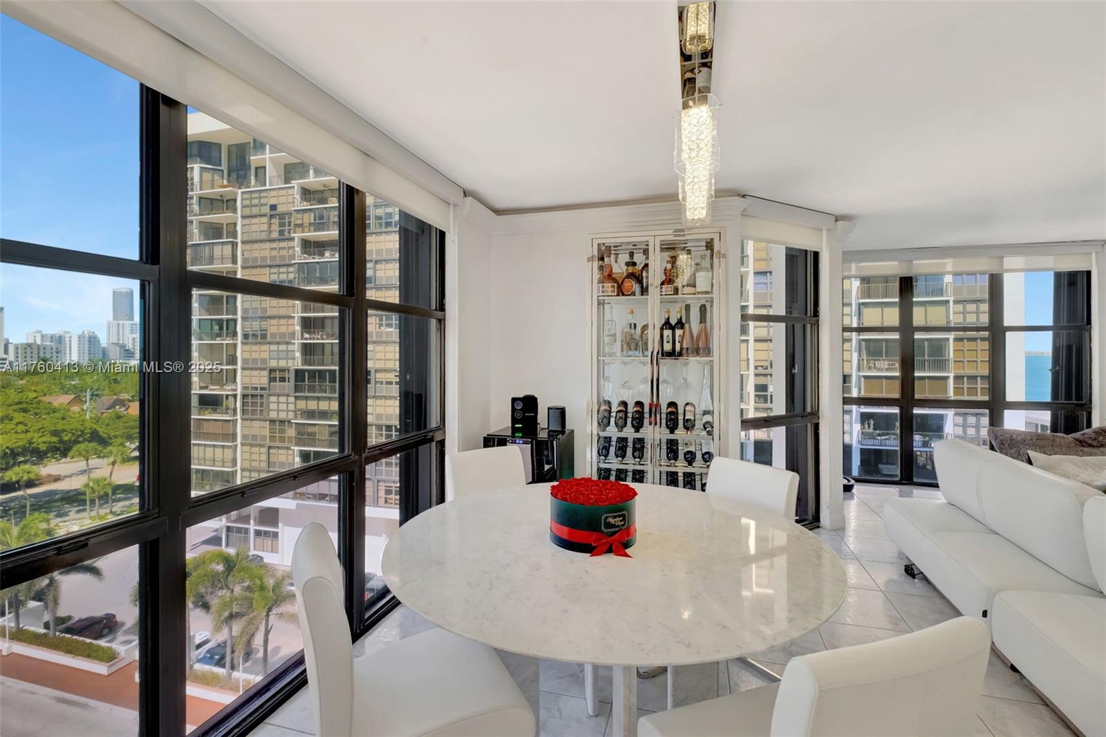 1925 Brickell Ave # D901