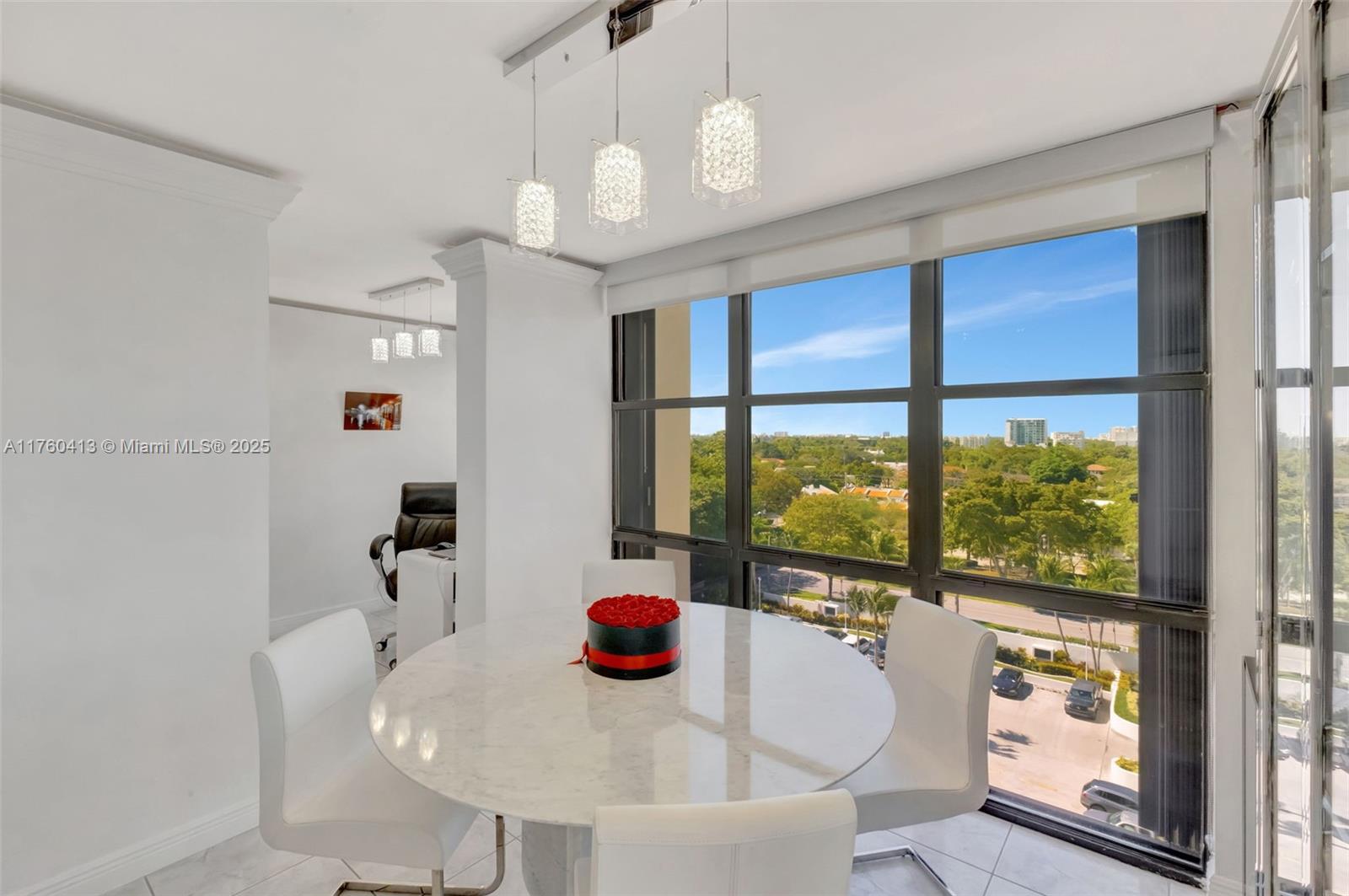 1925 Brickell Ave # D901