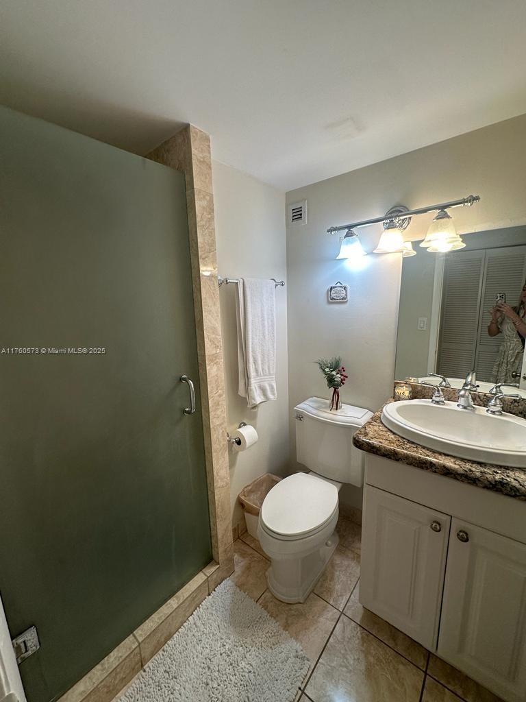 1450 BRICKELL BAY DRIVE # 805