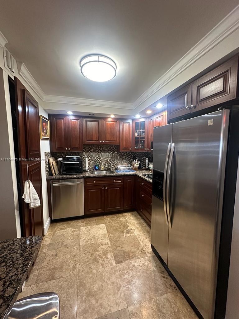 1450 BRICKELL BAY DRIVE # 805