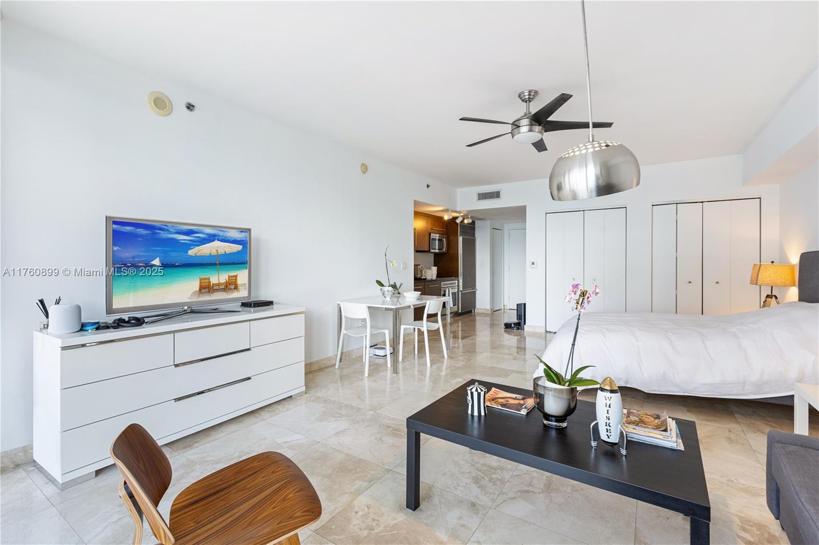 475 Brickell Ave # 4810