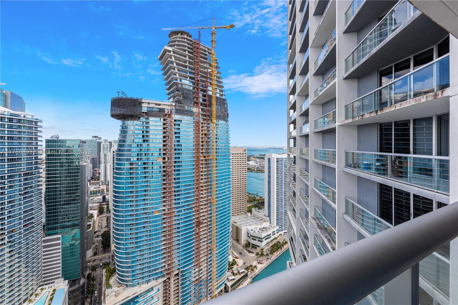 475 Brickell Ave # 4810
