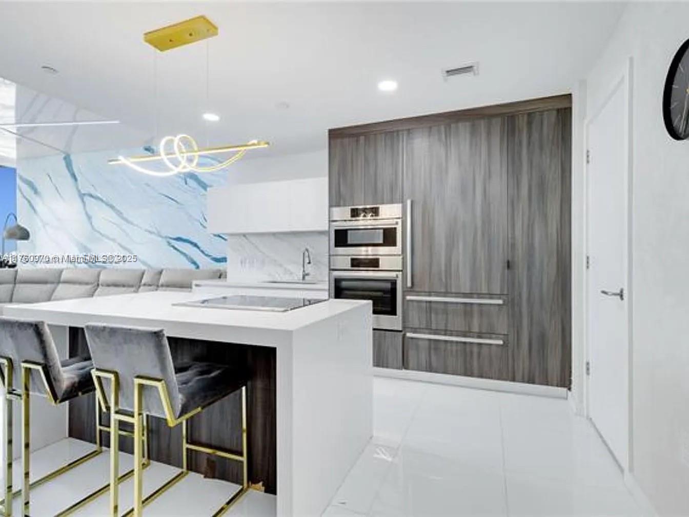 851 NE 1st Ave # 3000