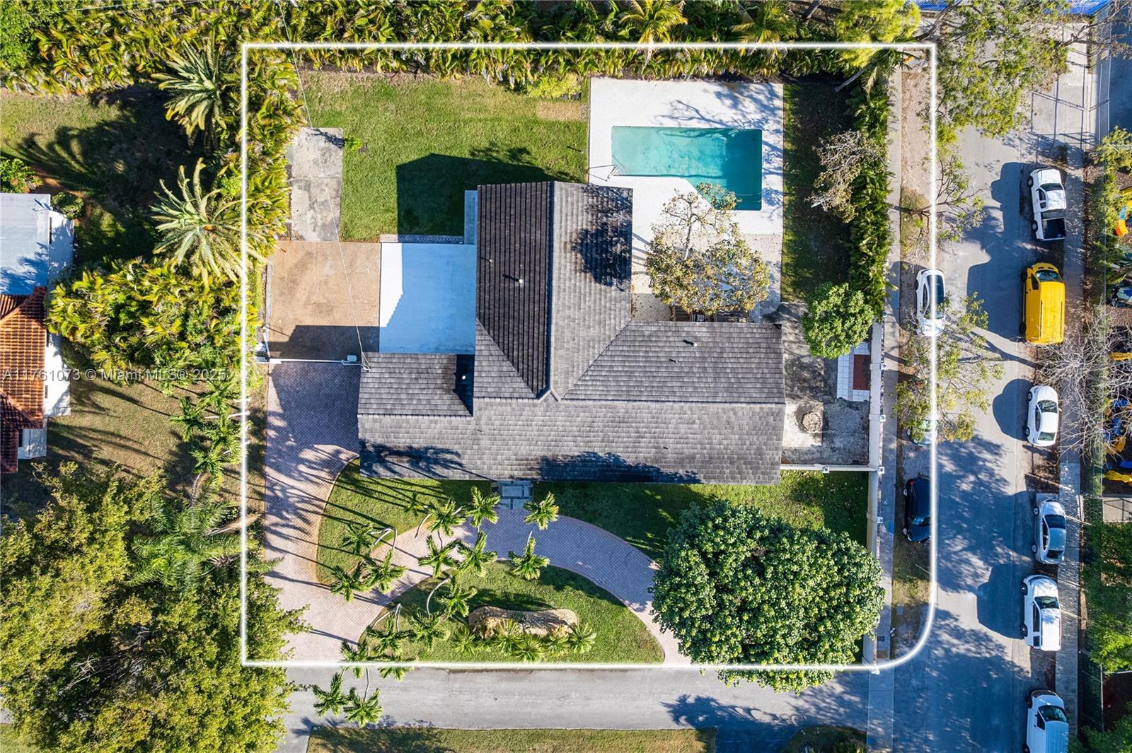 5801 SW 44th Ter