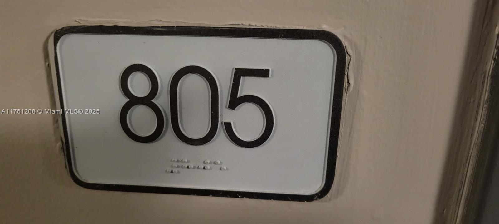 41 SE 5th St # 805