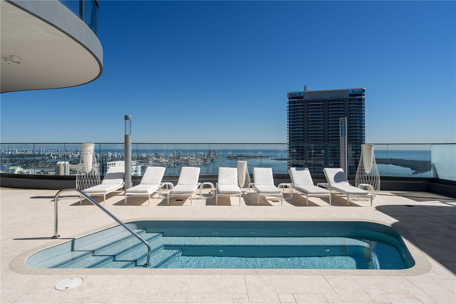 1000 Brickell Plz # 2415