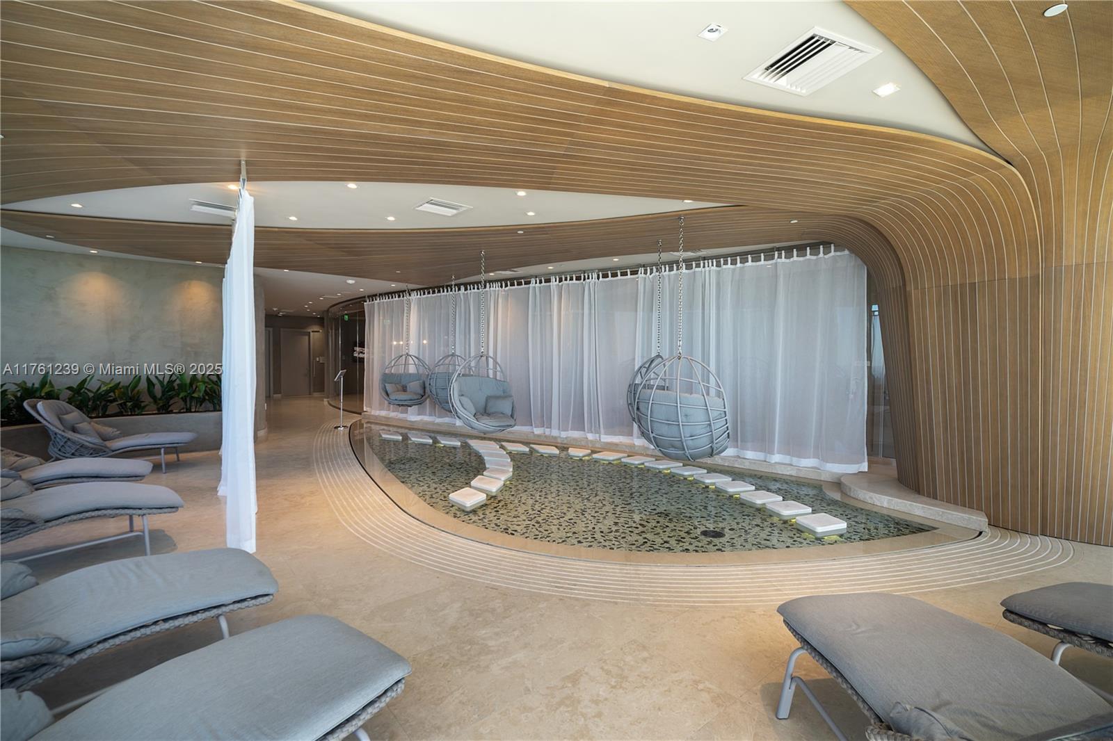 1000 Brickell Plz # 2415