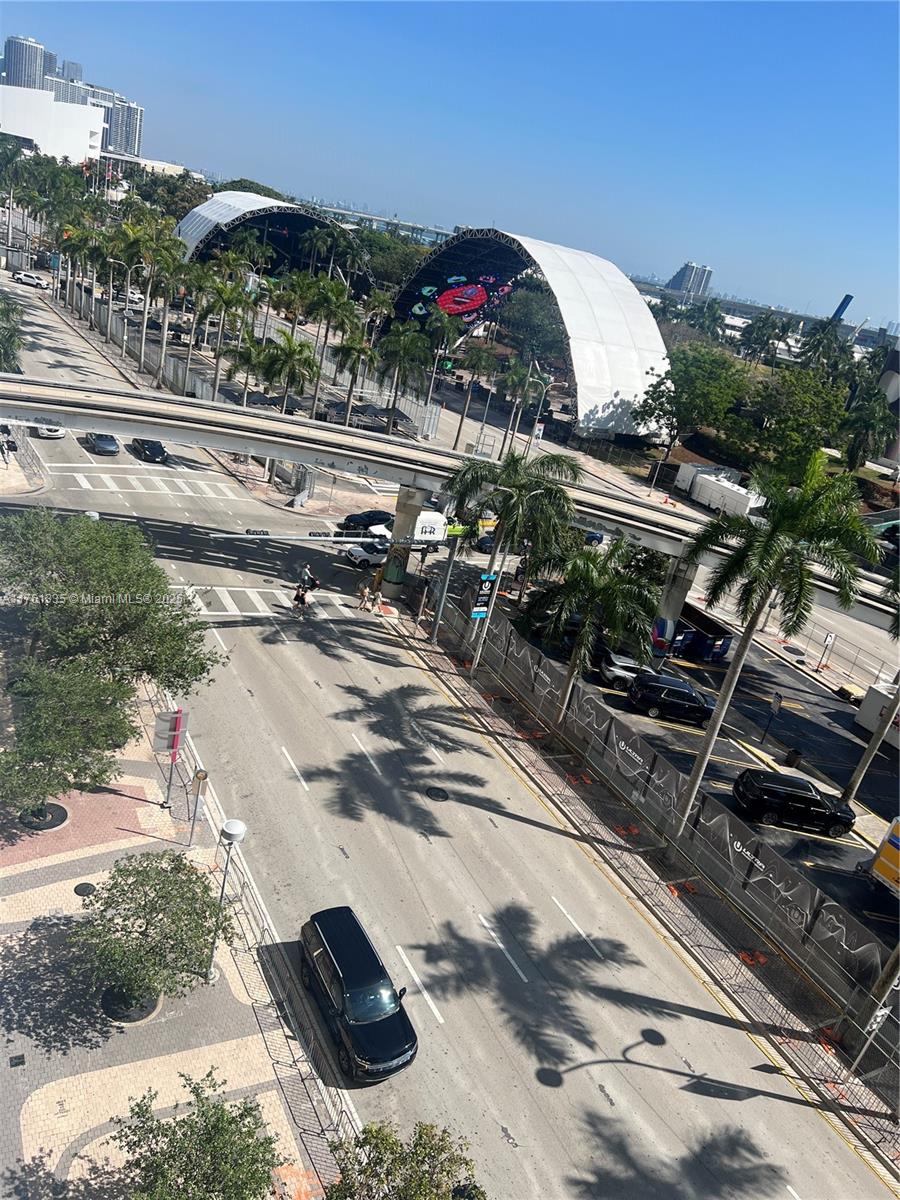 50 Biscayne Blvd # 708