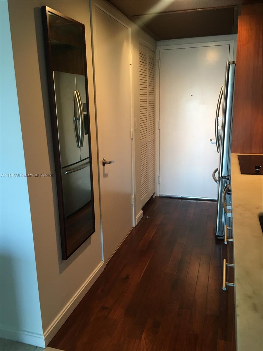 50 Biscayne Blvd # 708