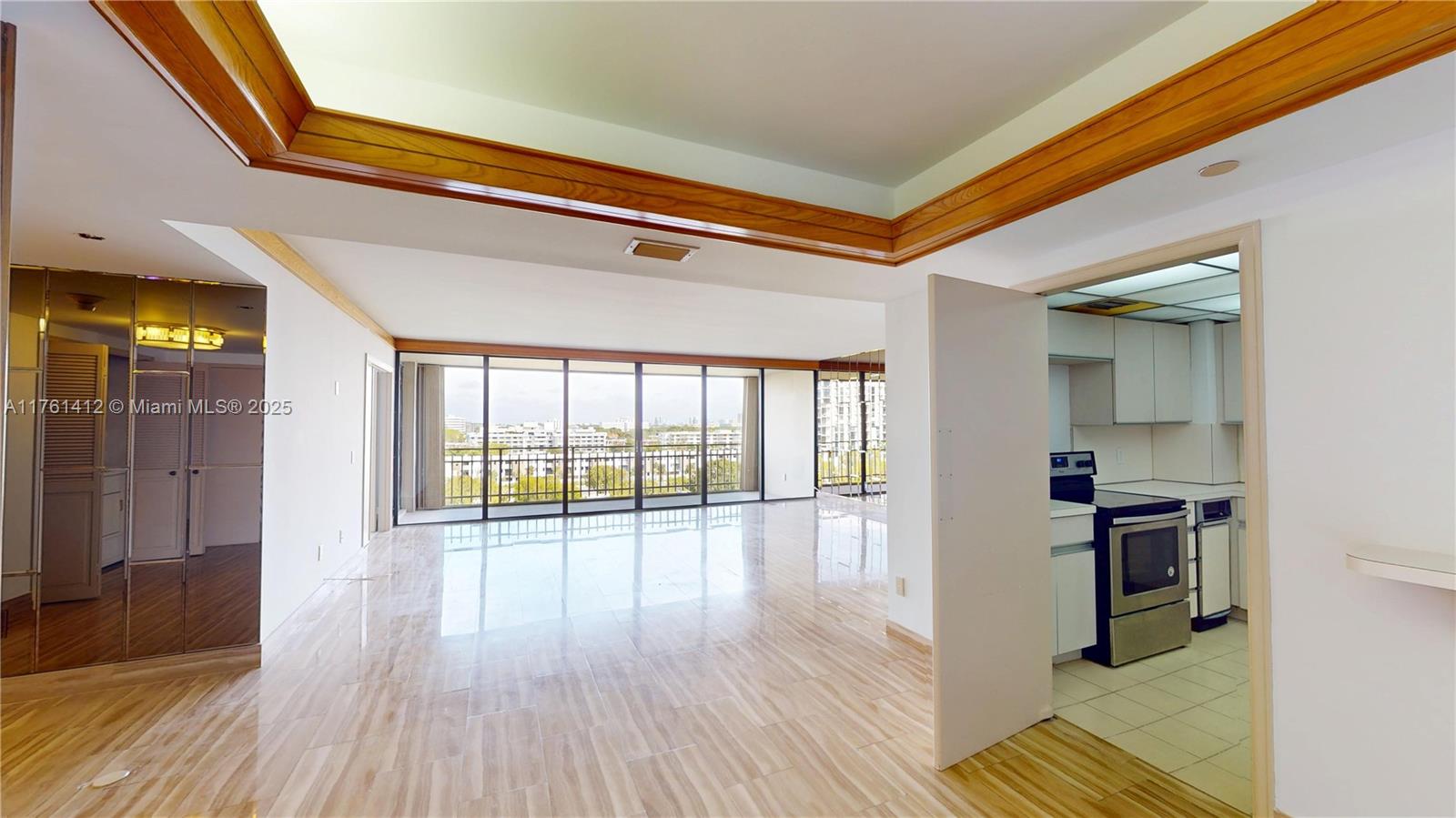 11113 Biscayne Blvd # 756