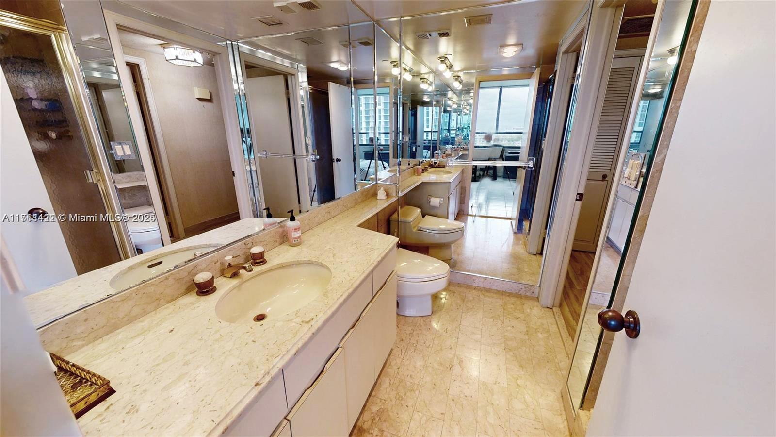 11113 Biscayne Blvd # 756