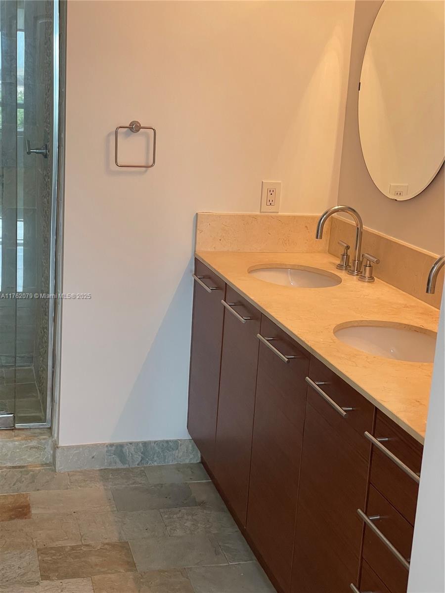 2681 N Flamingo Rd # 1004S