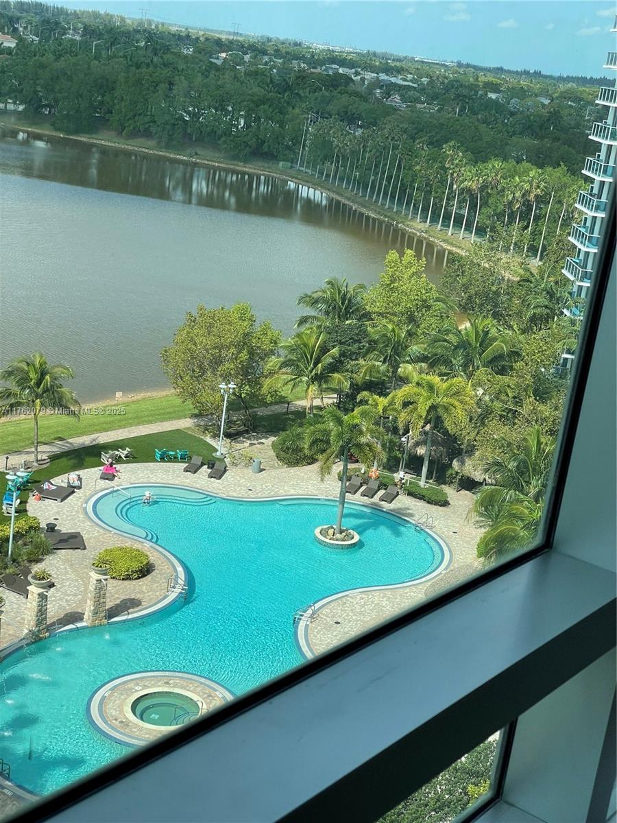 2681 N Flamingo Rd # 1004S