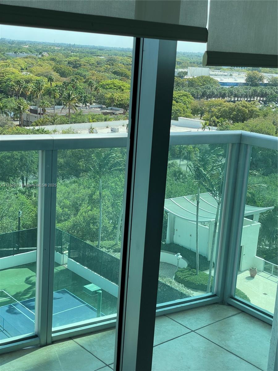 2681 N Flamingo Rd # 1004S