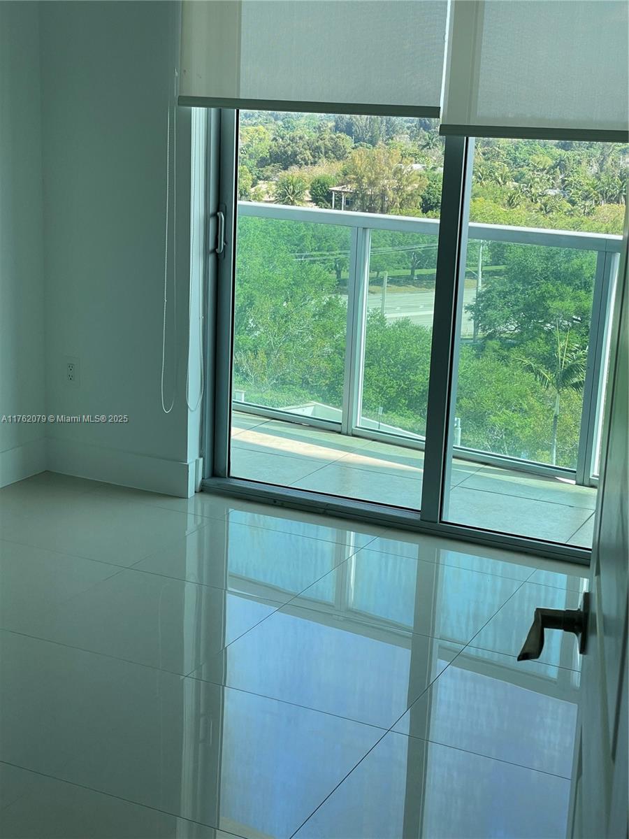 2681 N Flamingo Rd # 1004S