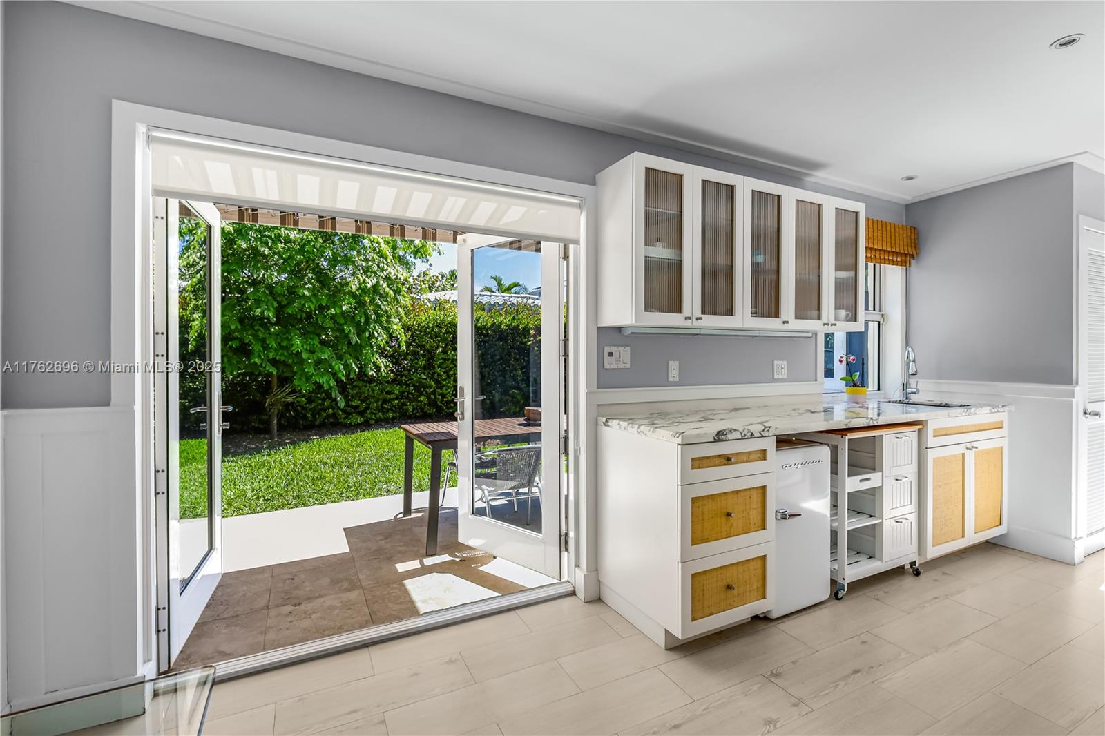 653 NE 73rd St