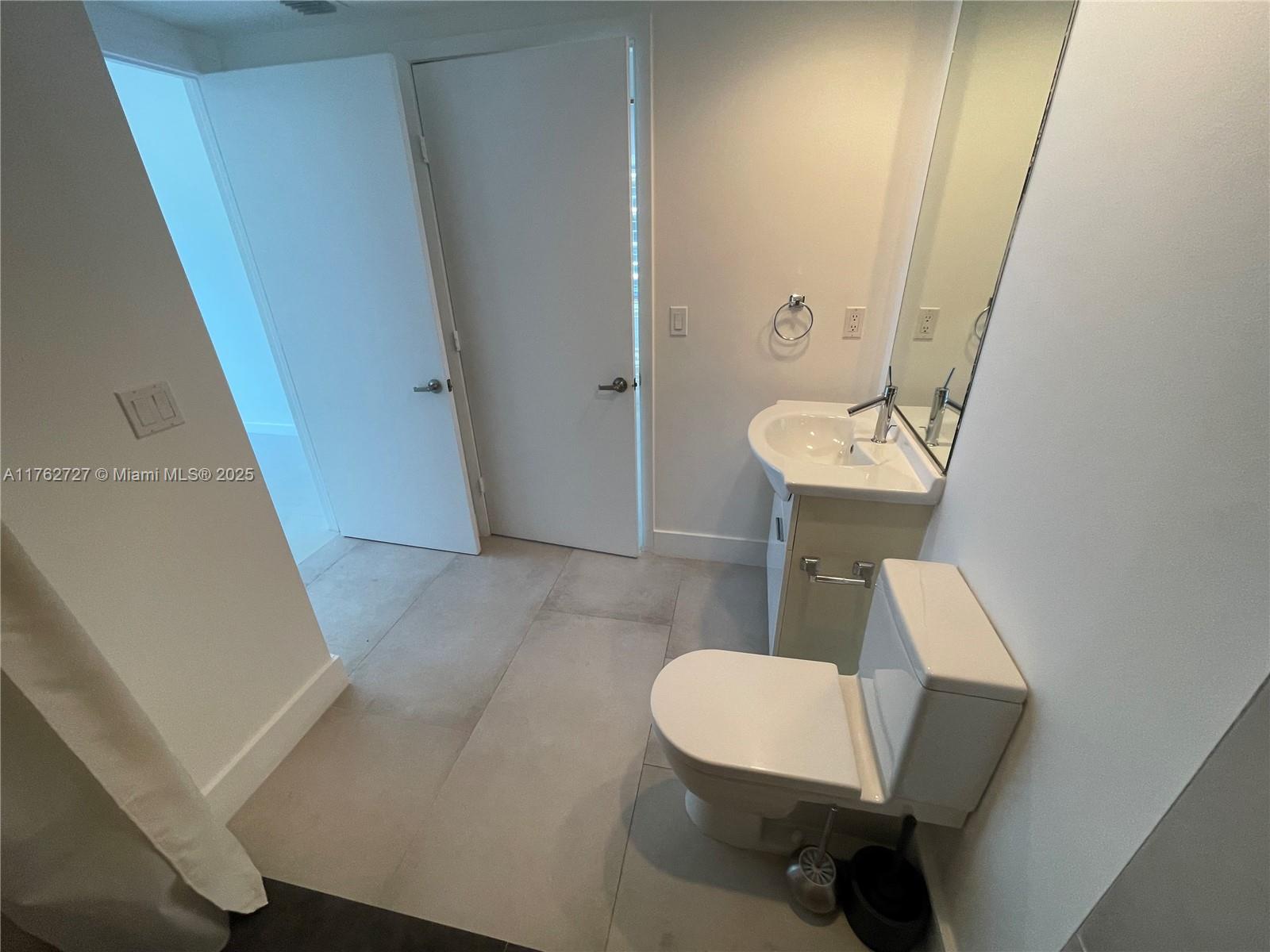 495 Brickell Ave # 2610