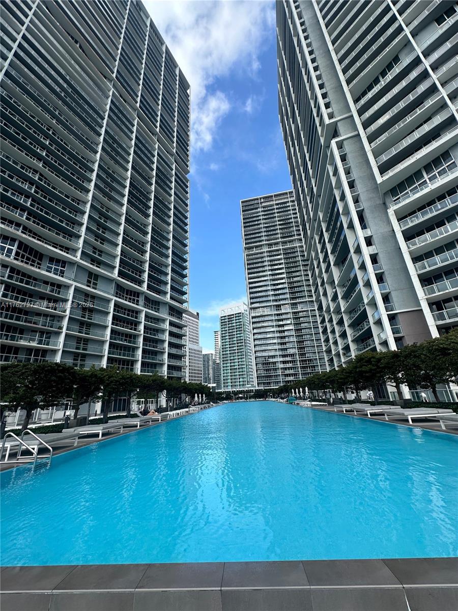 495 Brickell Ave # 2610