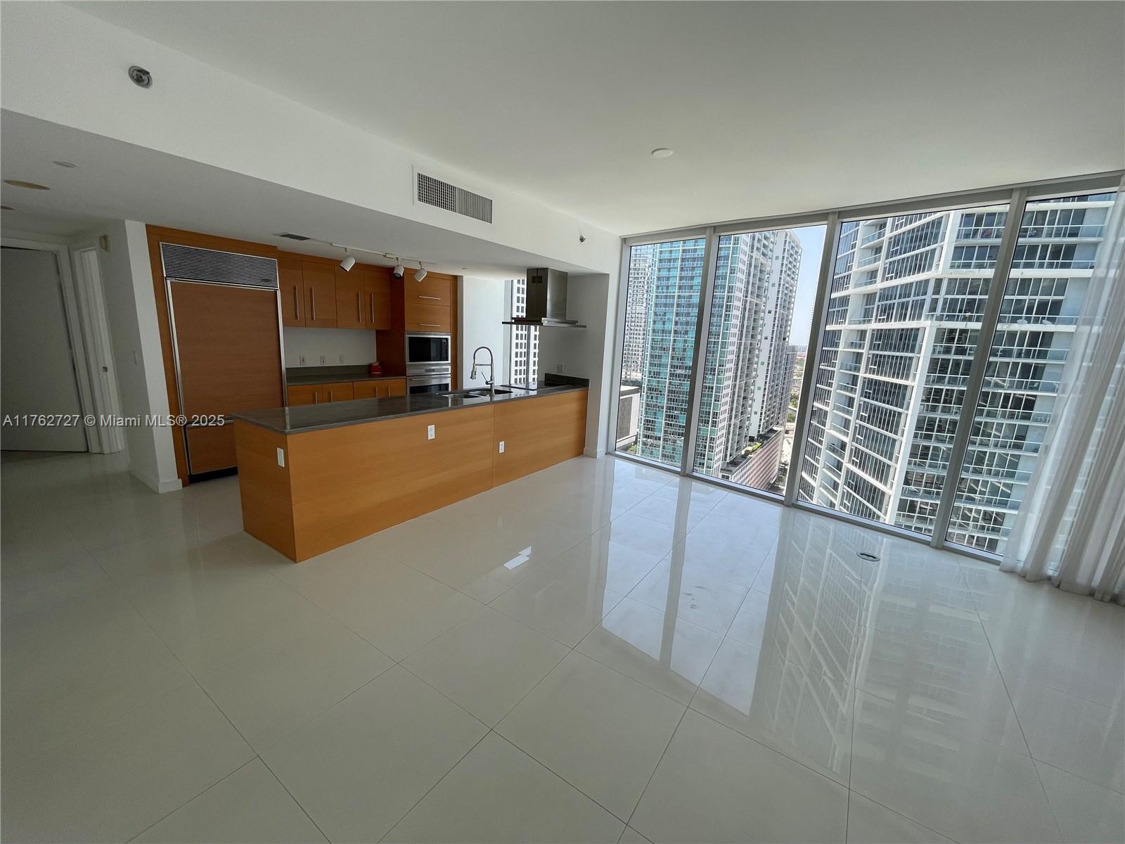 495 Brickell Ave # 2610