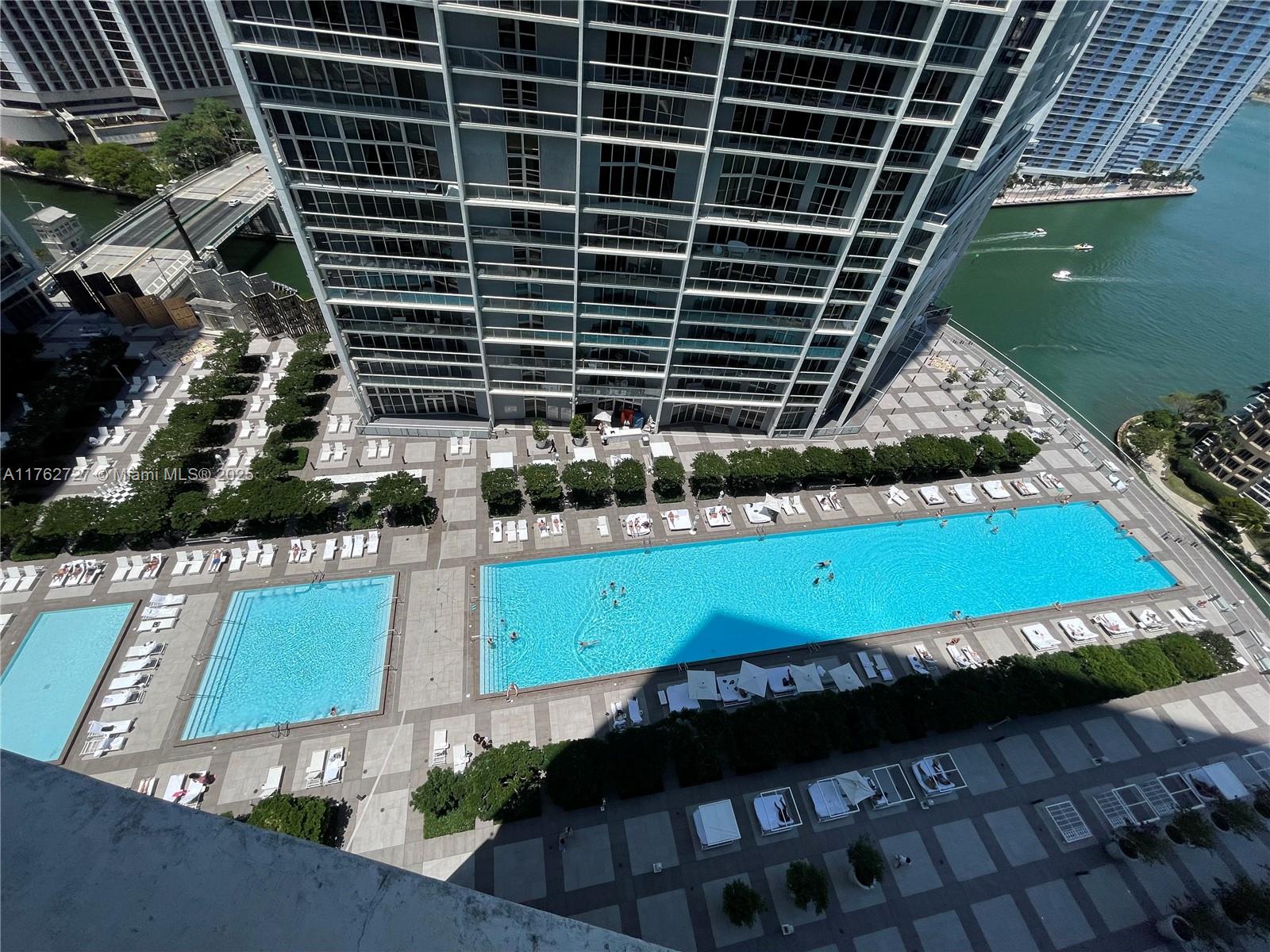 495 Brickell Ave # 2610