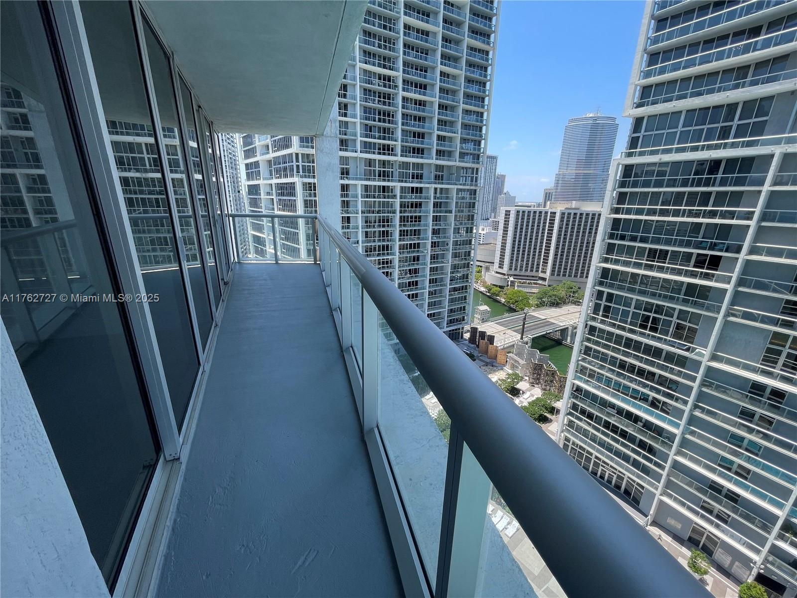 495 Brickell Ave # 2610