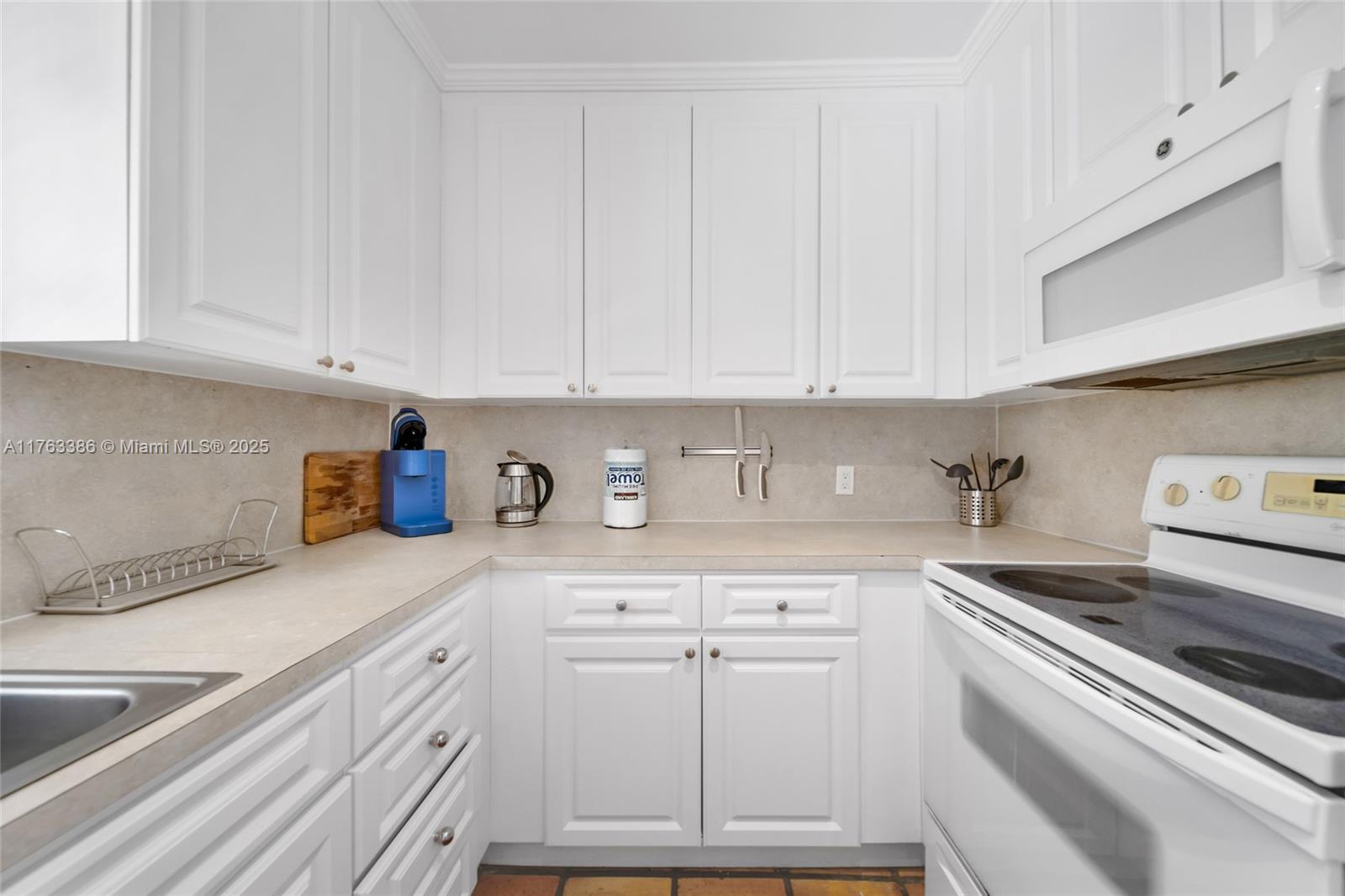 312 NE 16th Ter Unit: E