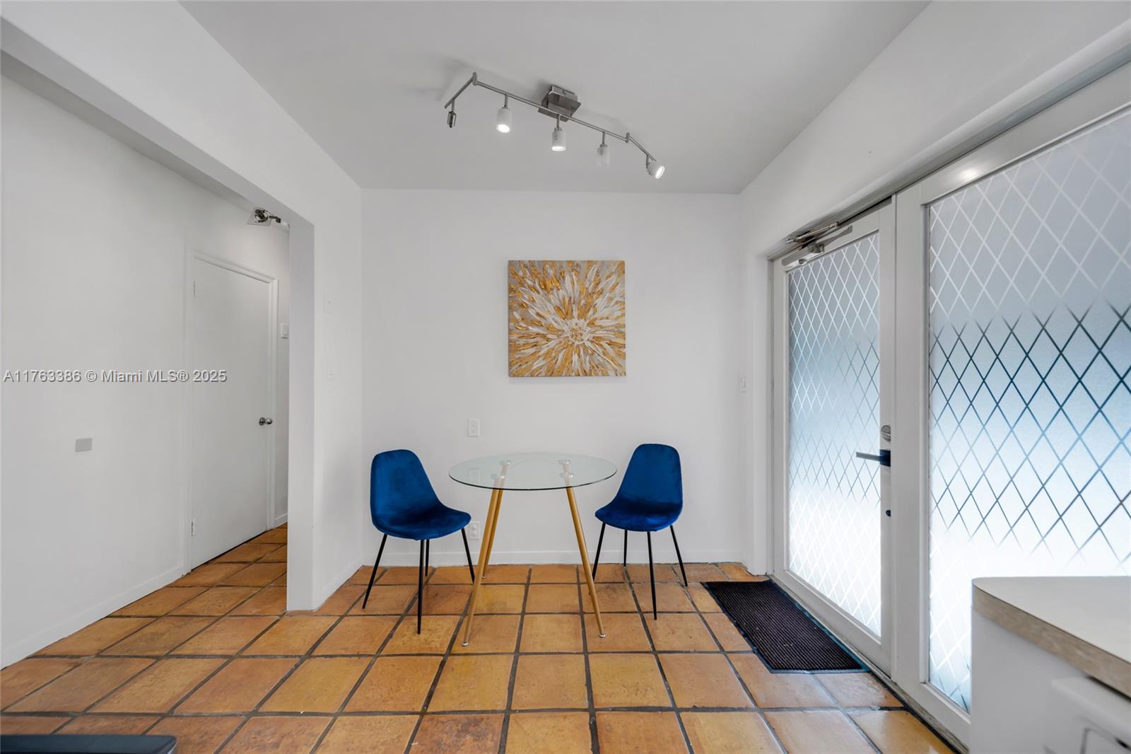 312 NE 16th Ter Unit: E