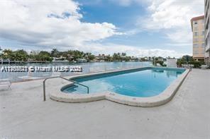 9381 E Bay Harbor Dr # 703N