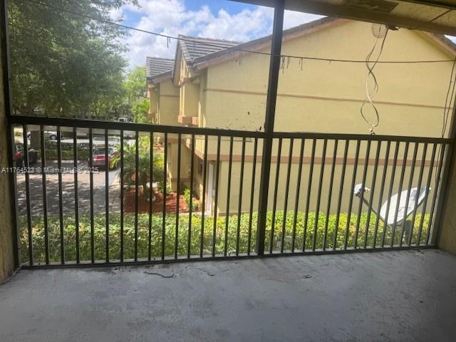 3502 NW 114th Ln # 6 Unit: 1-6