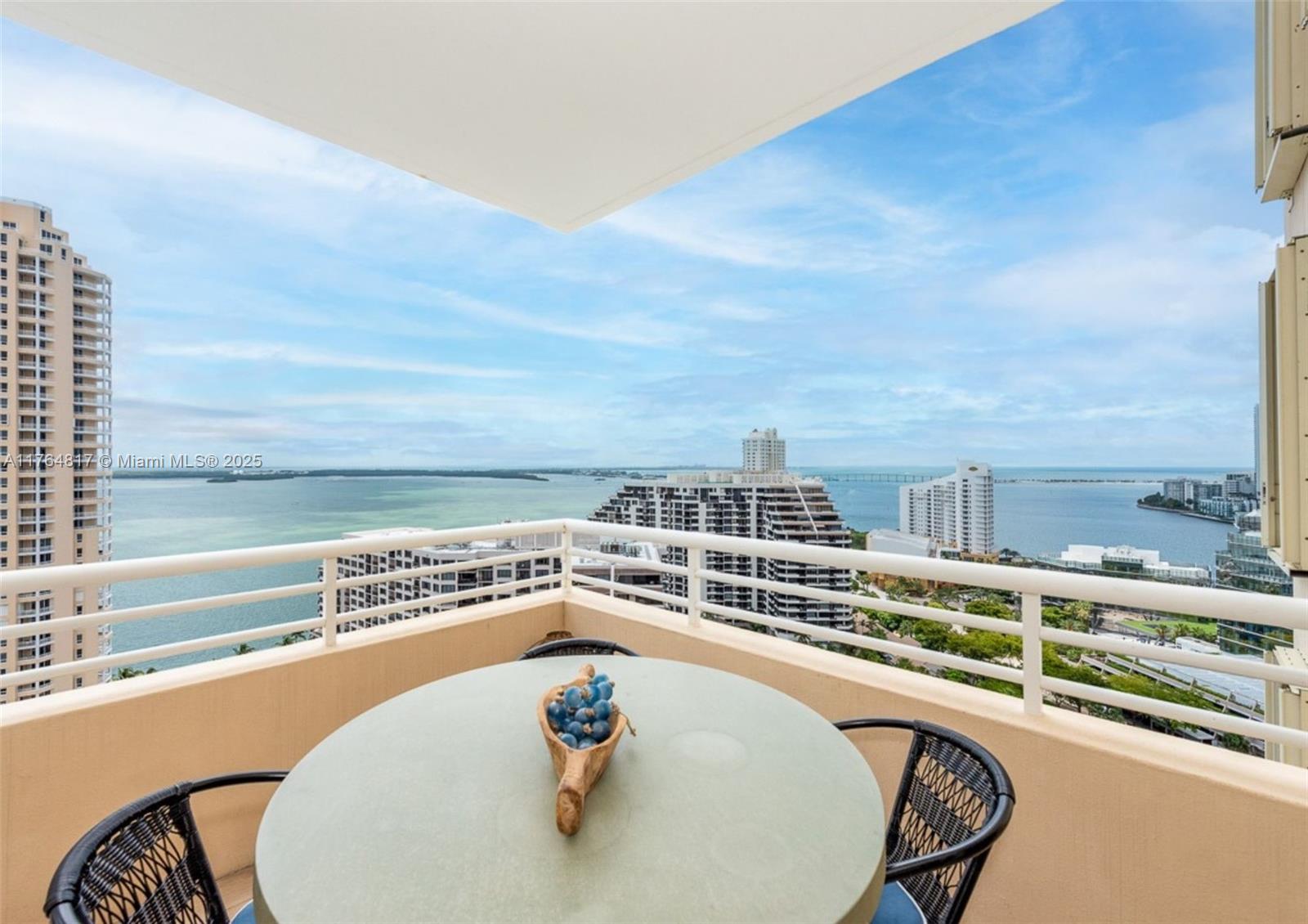 888 Brickell Key Dr # 2501