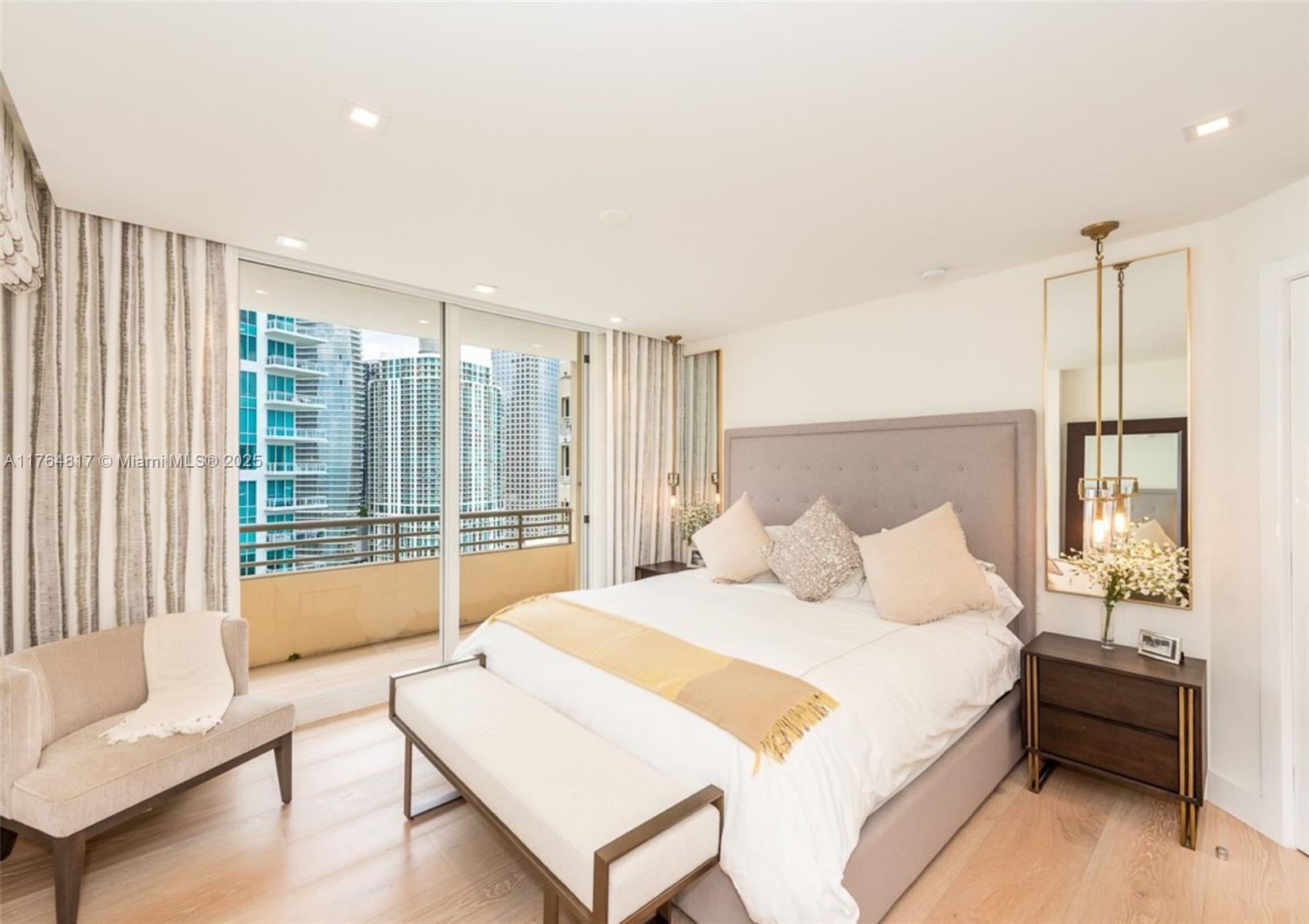 888 Brickell Key Dr # 2501