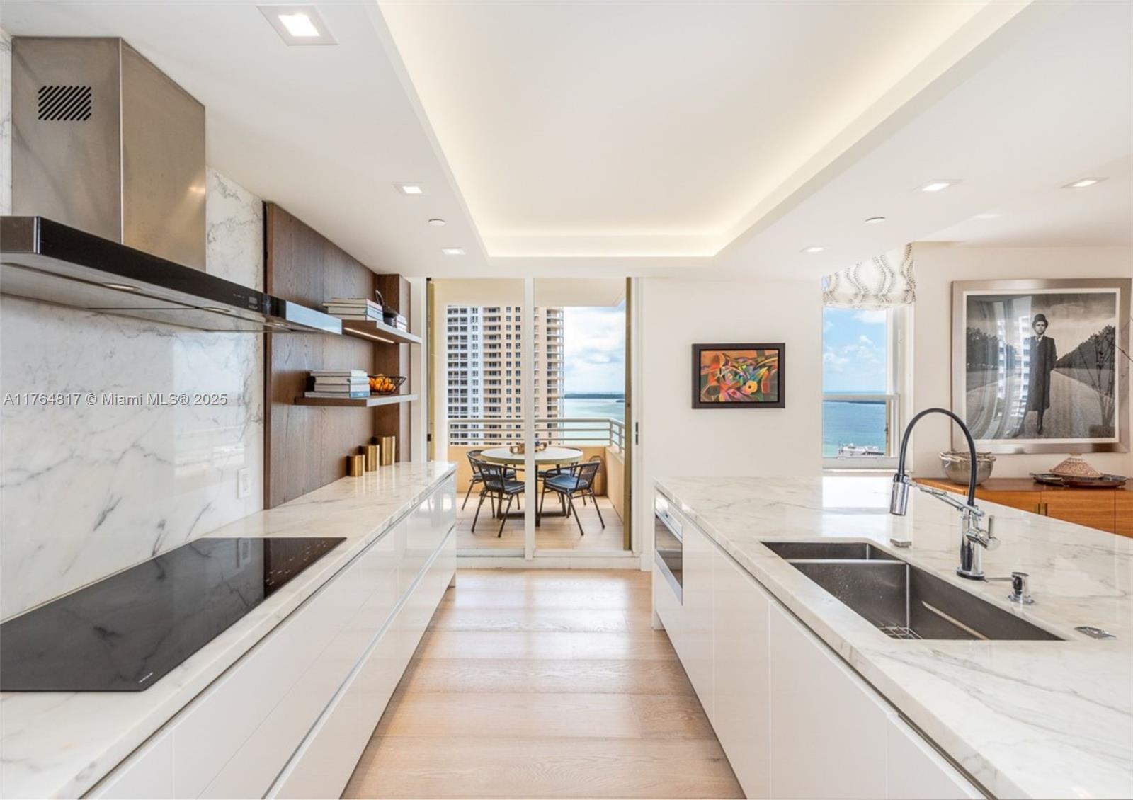 888 Brickell Key Dr # 2501