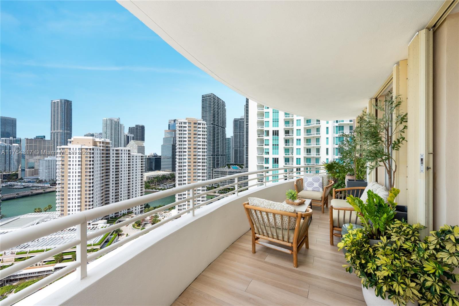 888 Brickell Key Dr # 2501