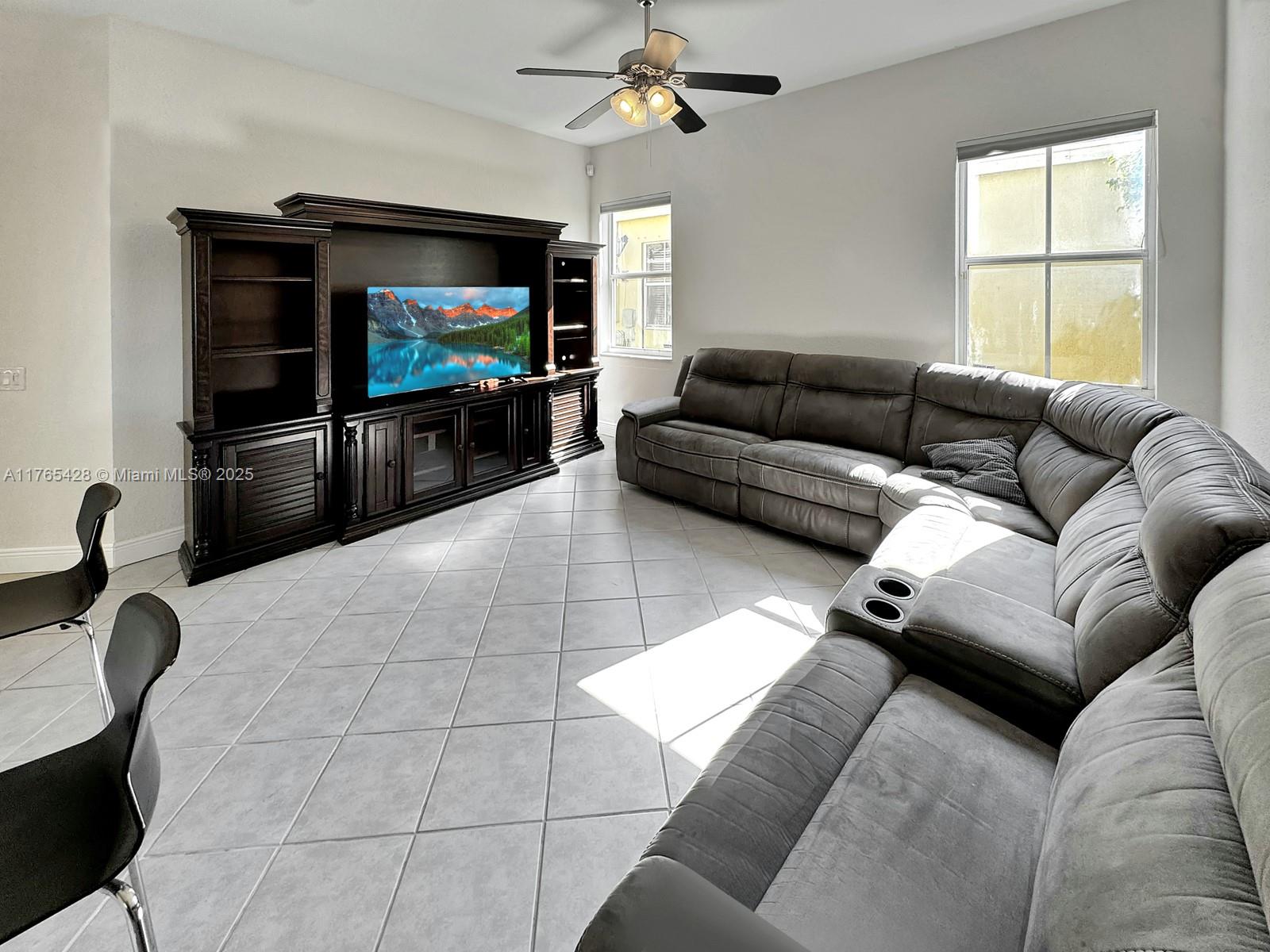 637 Bald Cypress Rd