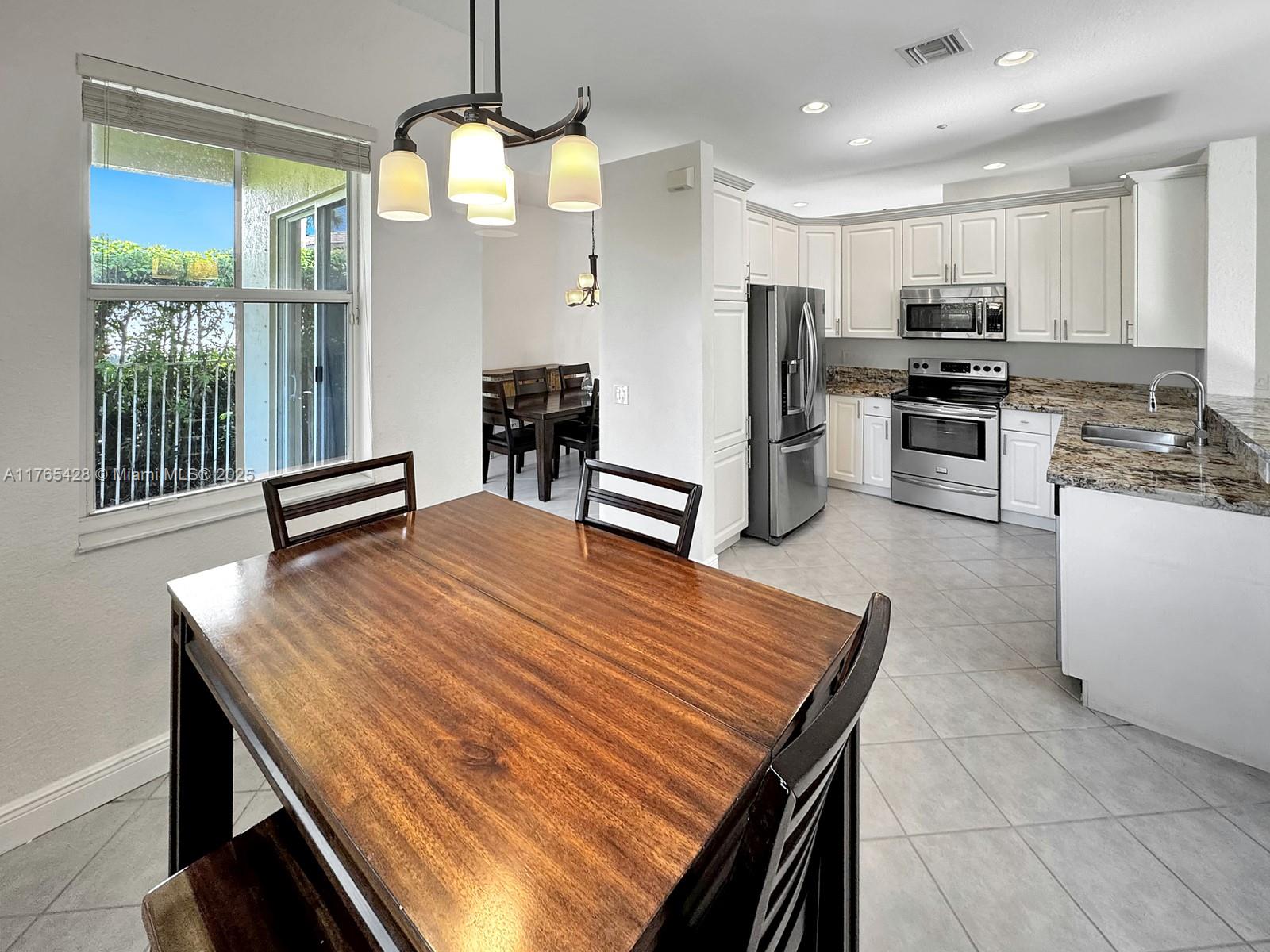 637 Bald Cypress Rd