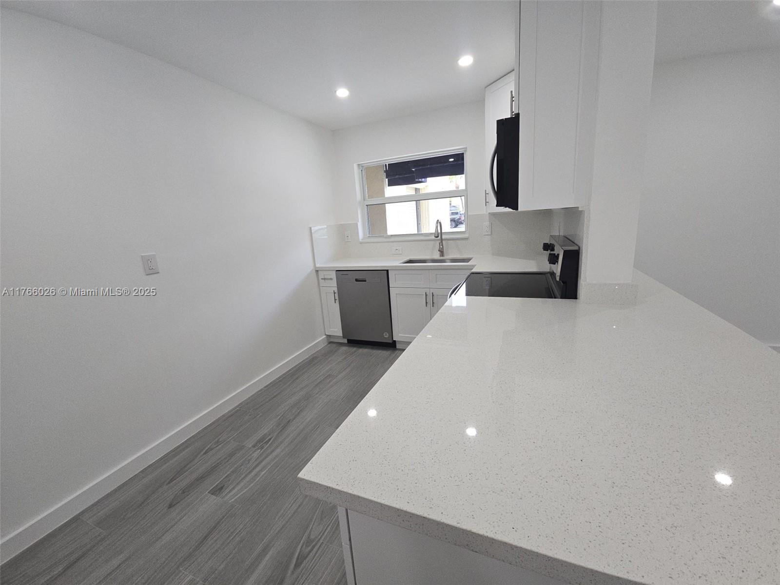 7707 SW 86th St # 101 Unit: B-101