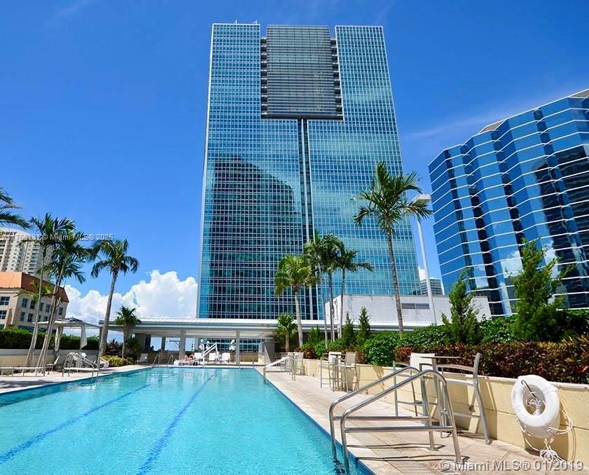 1395 Brickell Ave # 3211