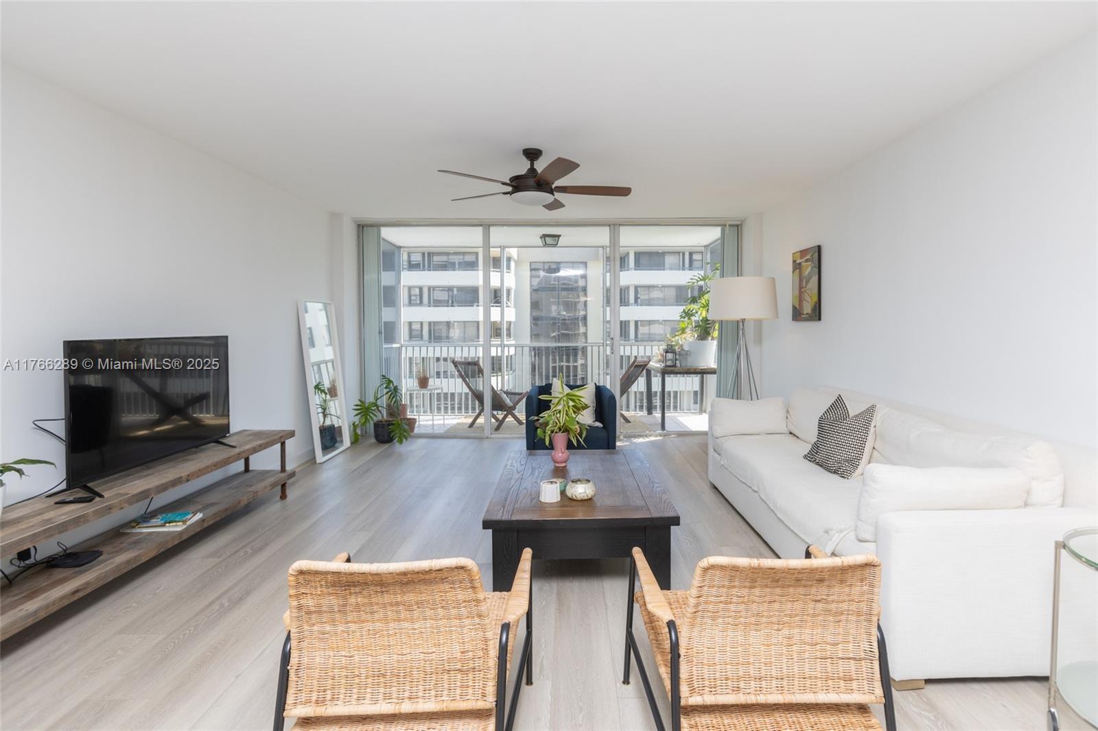 150 Ocean Lane Dr # 7F