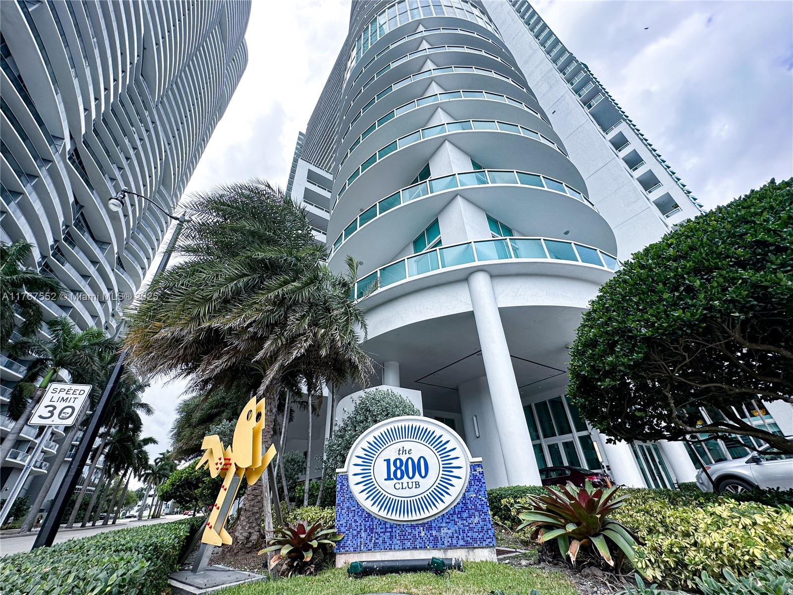 1800 N Bayshore Dr # 3903