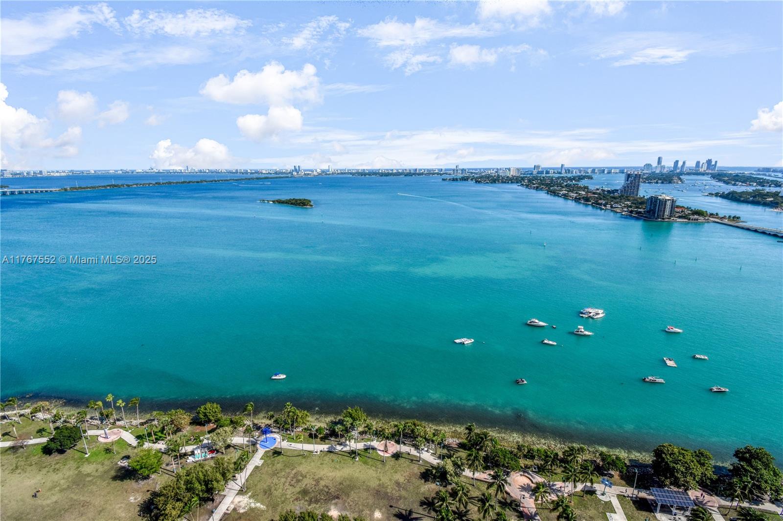 1800 N Bayshore Dr # 3903