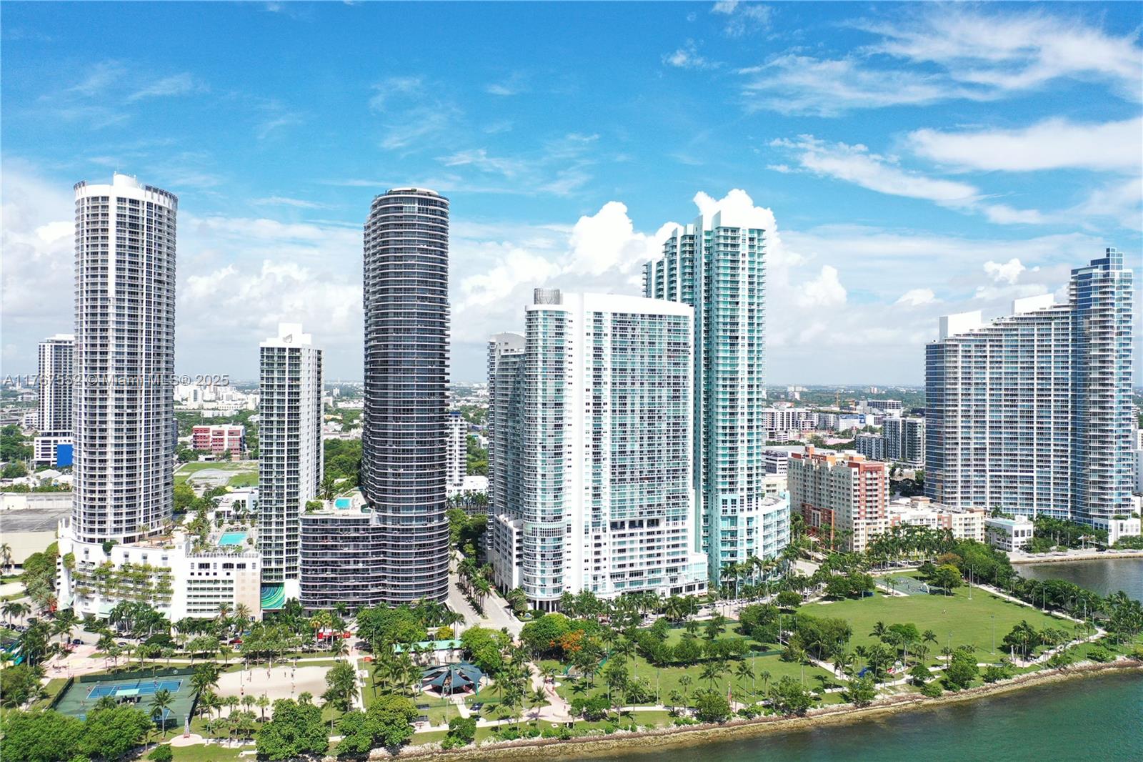 1800 N Bayshore Dr # 3903