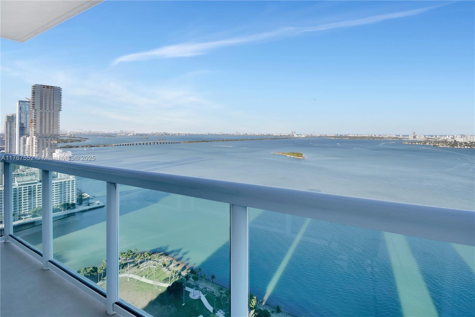 1800 N Bayshore Dr # 3903