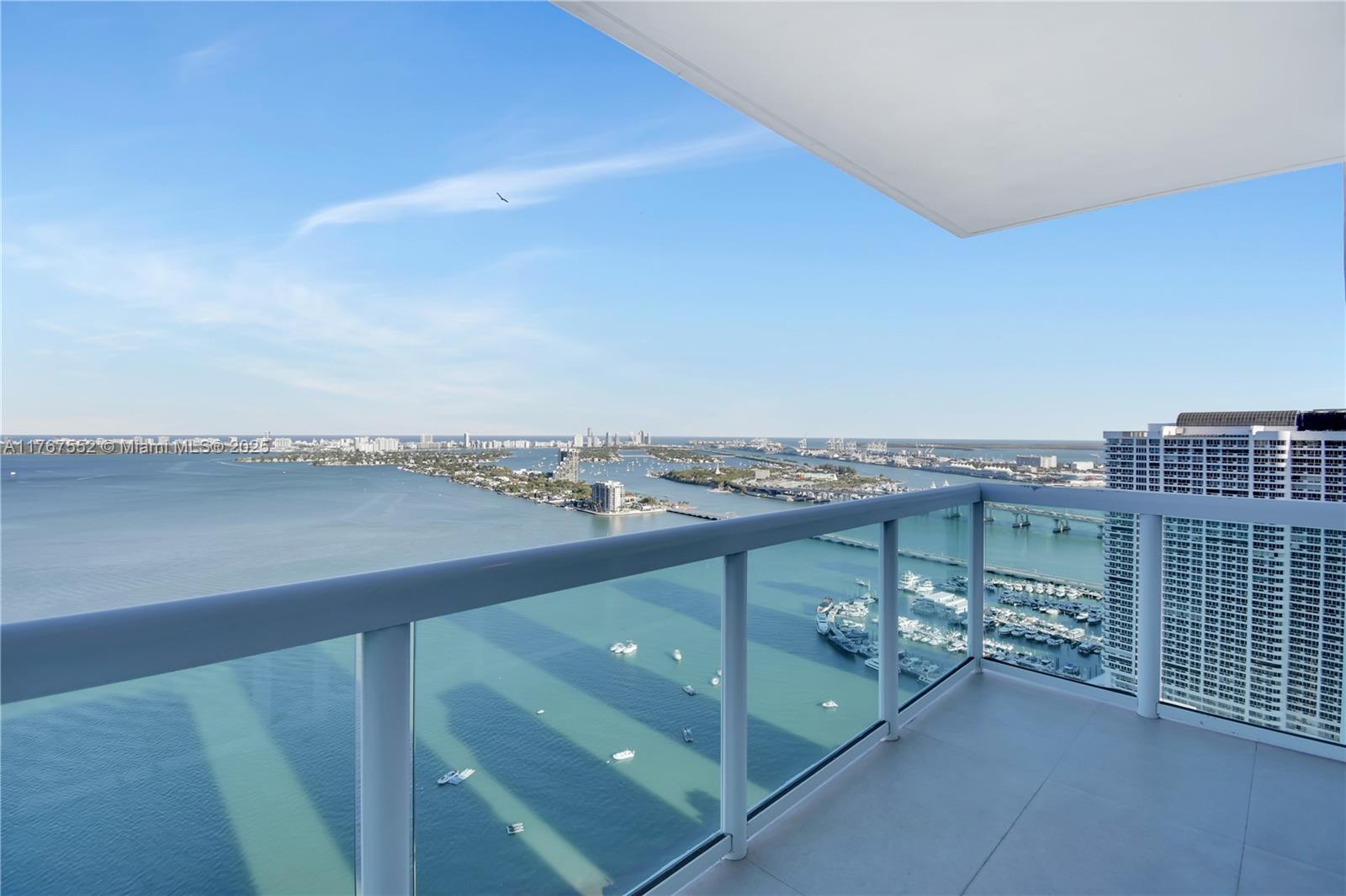 1800 N Bayshore Dr # 3903