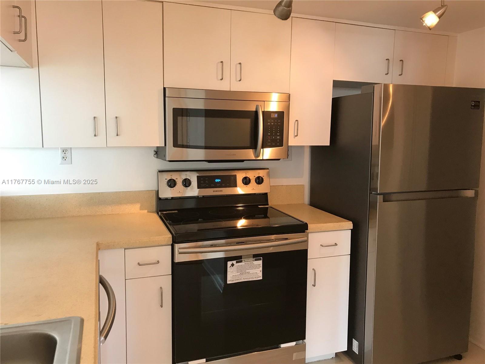 650 West Ave # 1704
