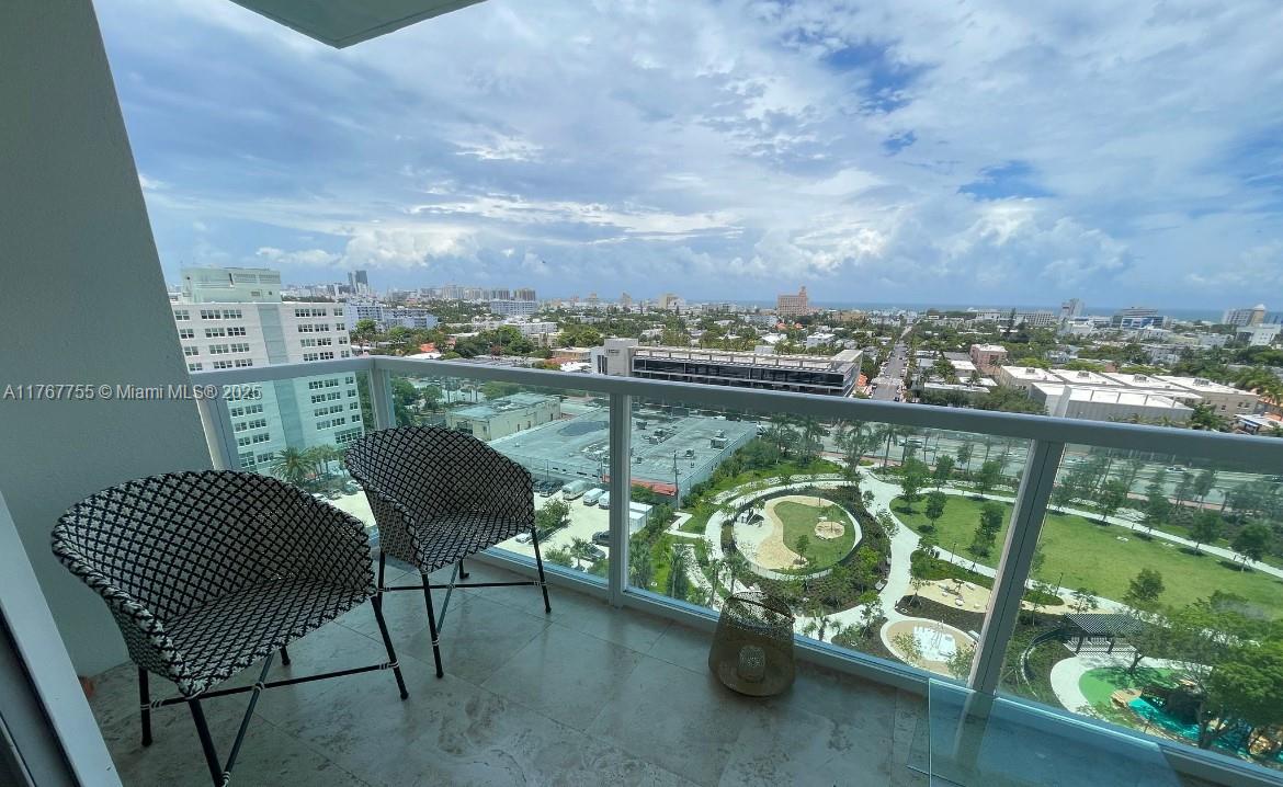 650 West Ave # 1704