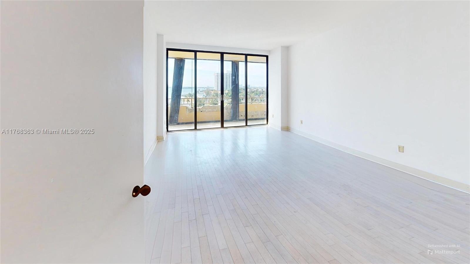 11113 Biscayne Blvd # 757