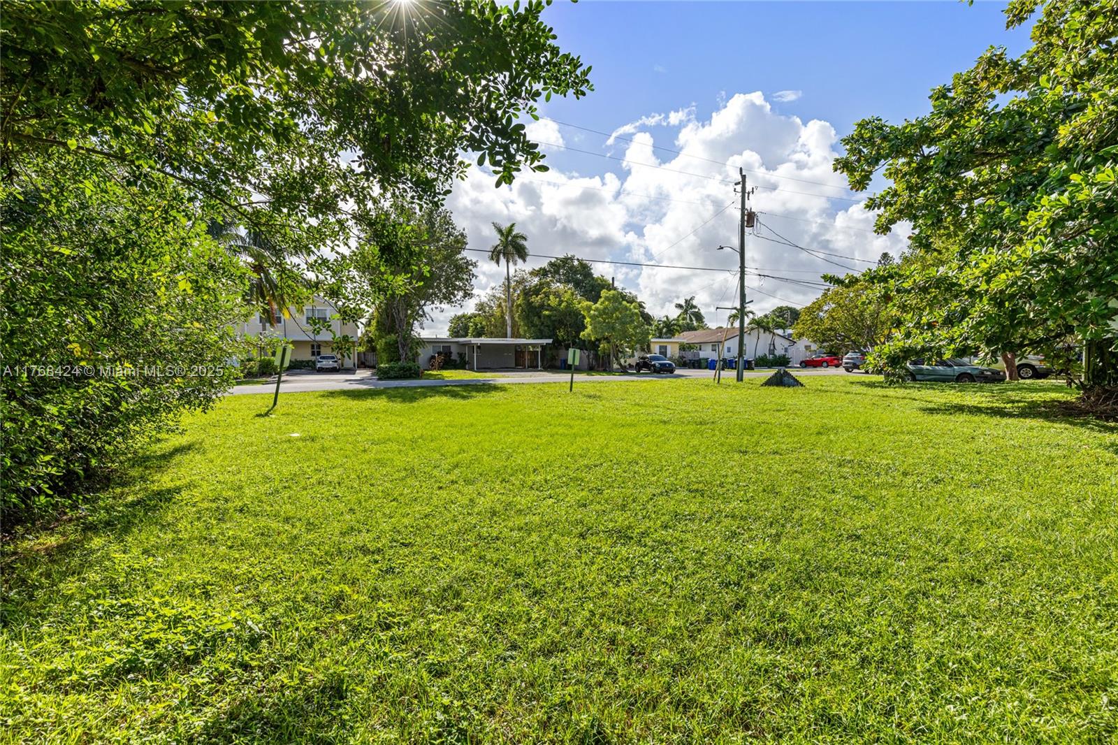 827 NE 14th Pl