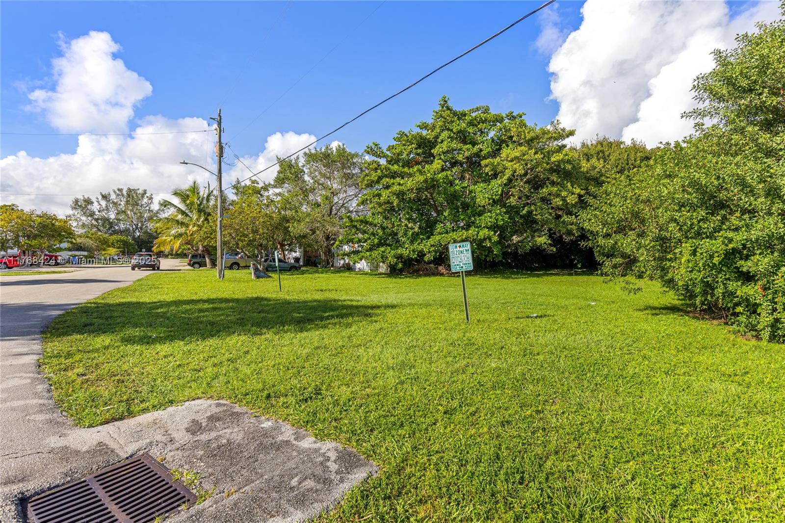 827 NE 14th Pl