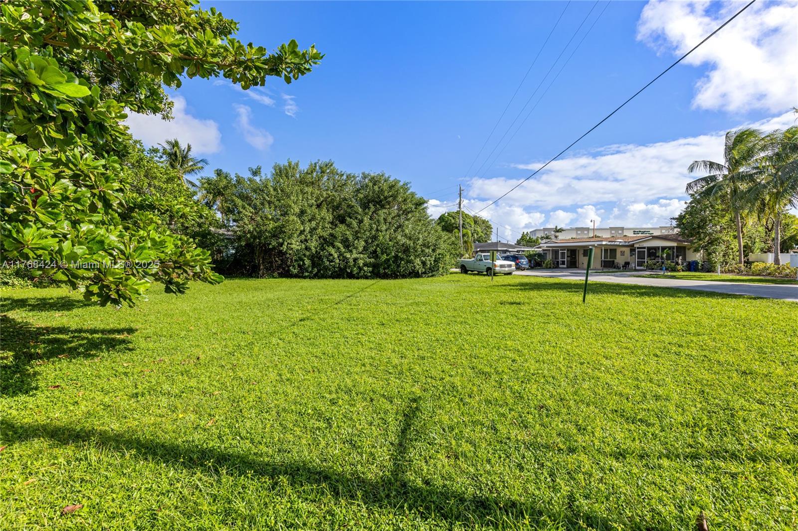 827 NE 14th Pl